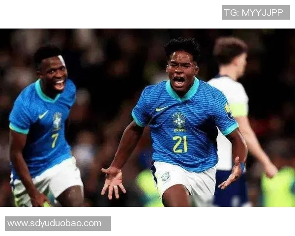 年纪最大的足球明星如何在赛场上继续闪耀光芒与传奇故事